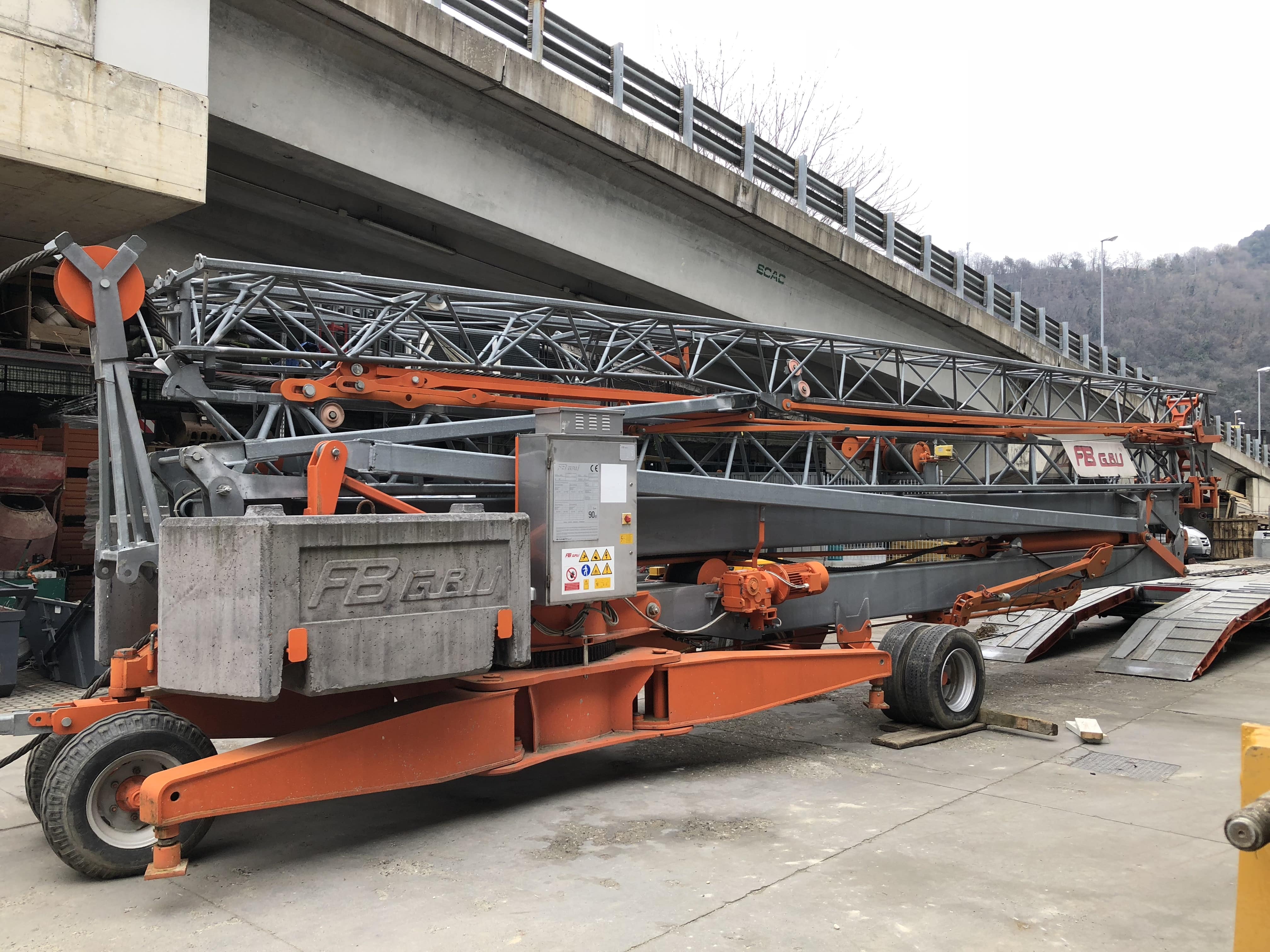 Gru a torre FB GA130