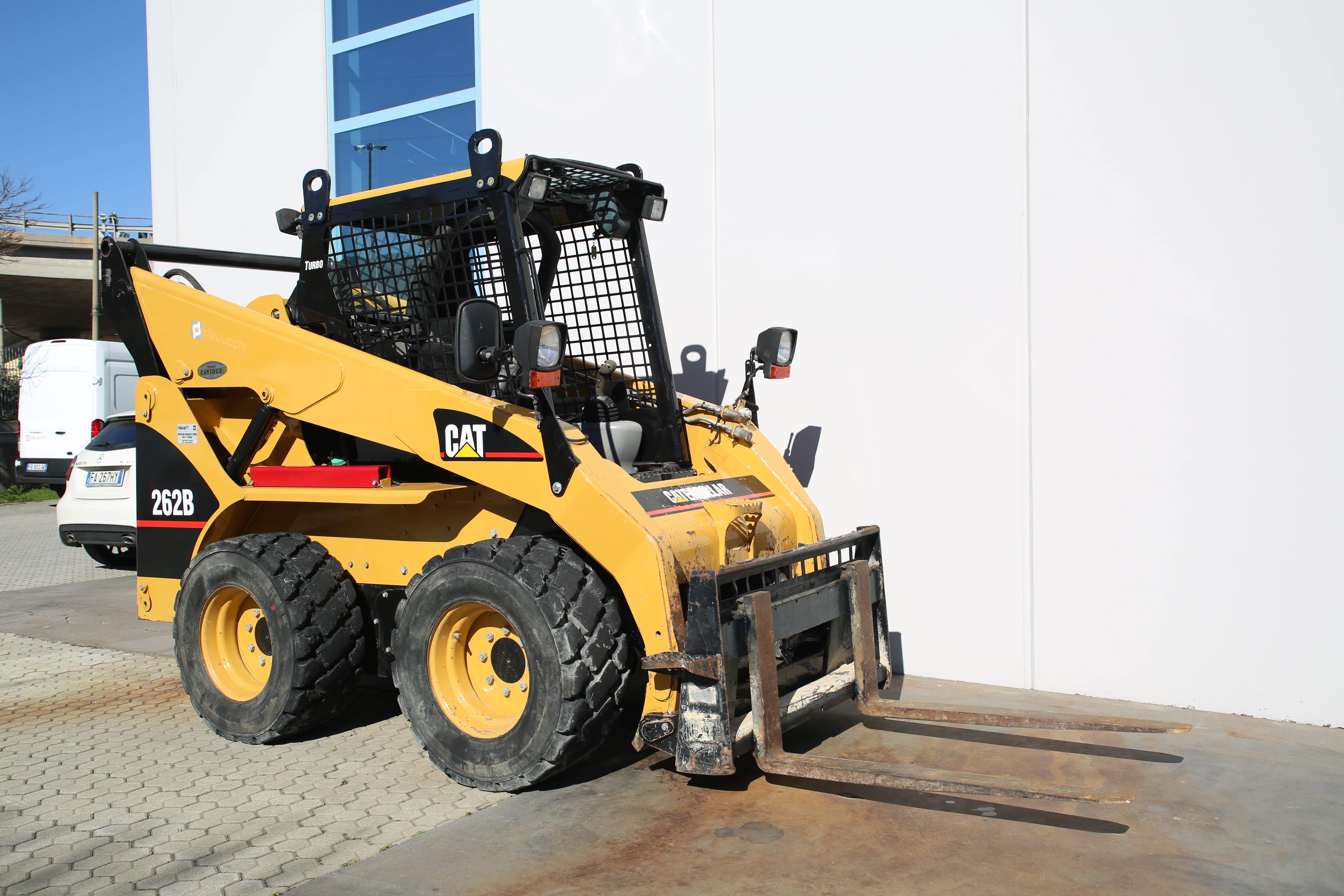 Pala gommata CAT 262B